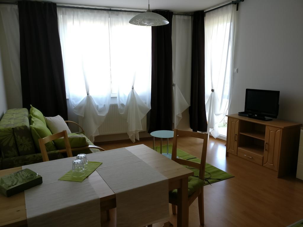 Jade Apartment Hegykő Eksteriør billede
