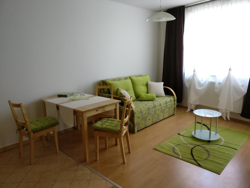 Jade Apartment Hegykő Eksteriør billede
