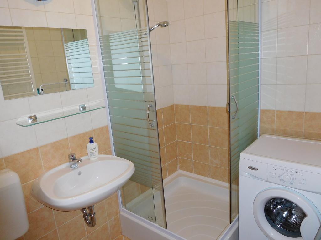 Jade Apartment Hegykő Eksteriør billede